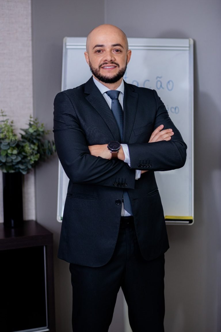 Professor Ednilson Alves - Instituto Partner